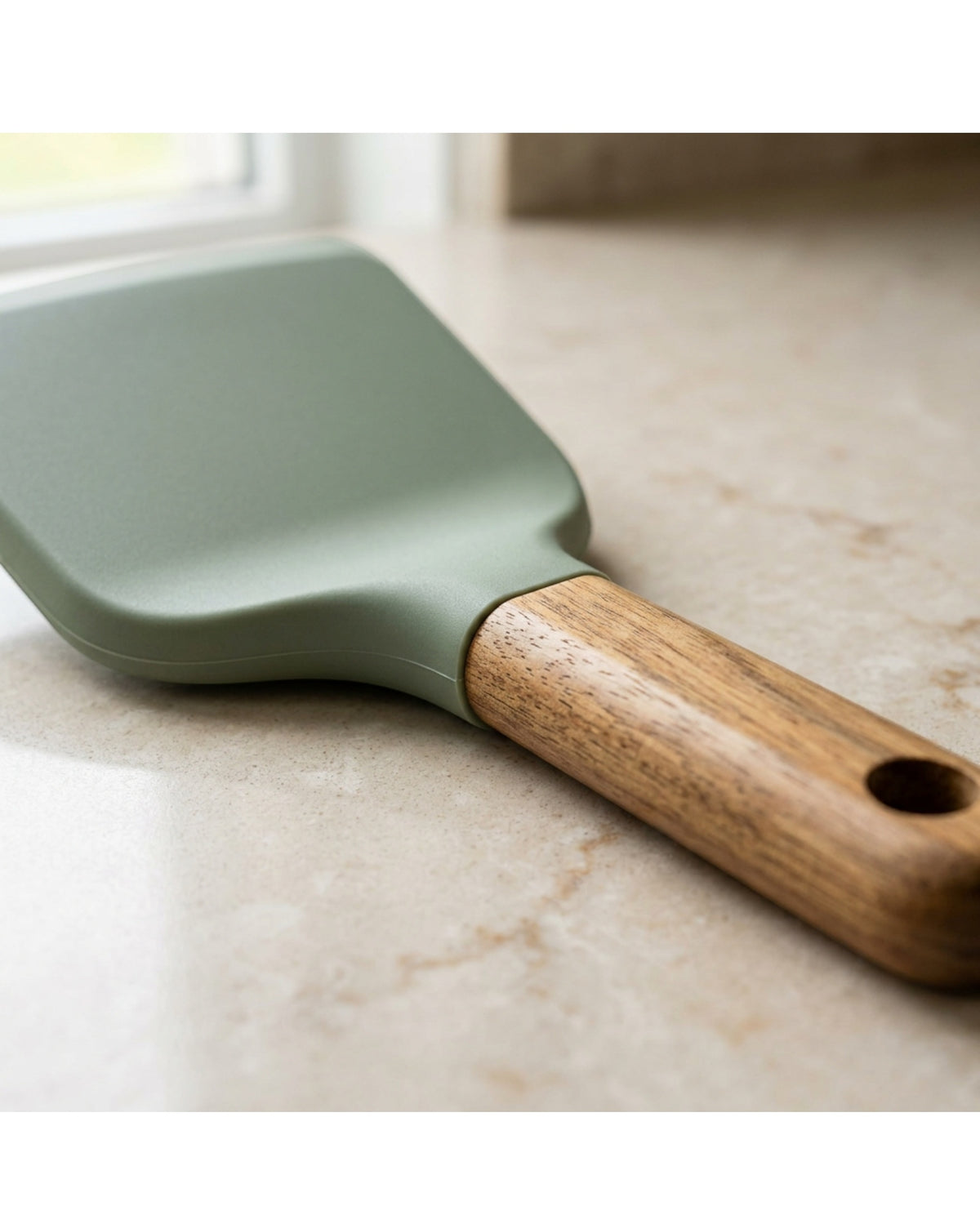 Fmxtn Solid Silicone Turner Acacia Handle Sage 32 cm - Detail view